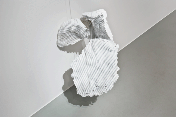 Luca Trevisani, estoti parati tutti attaccati #1, 2011, Polyurethane foam, plaster, paint, shoe laces, 280 x 52 x 29 cm (Height variable), Unique