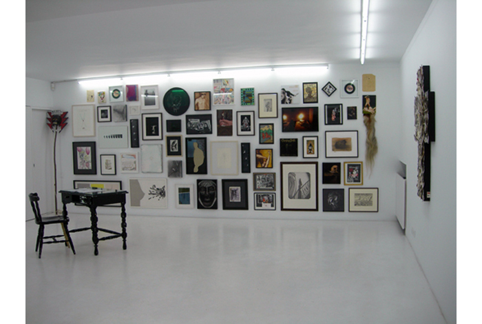 At home he's a tourist, 2009, Installation view